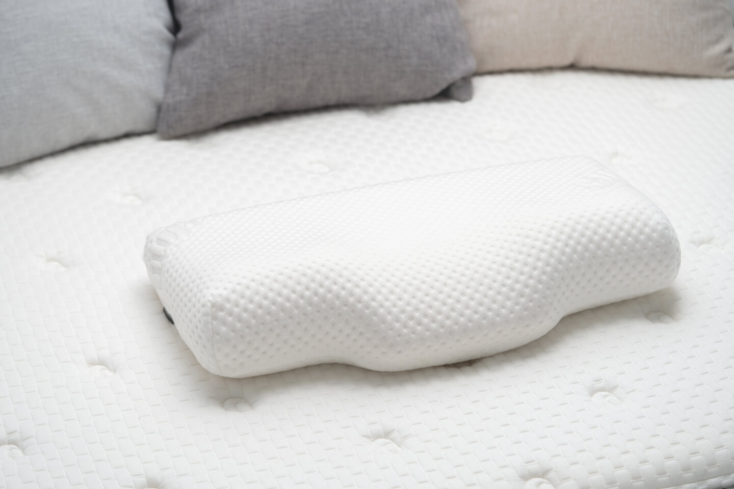 Hömies 眠思枕-曲線型